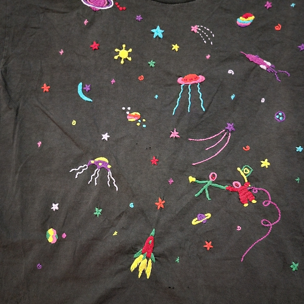 Vintage Space Themed Embroidered Shirt - Picture 2 of 7